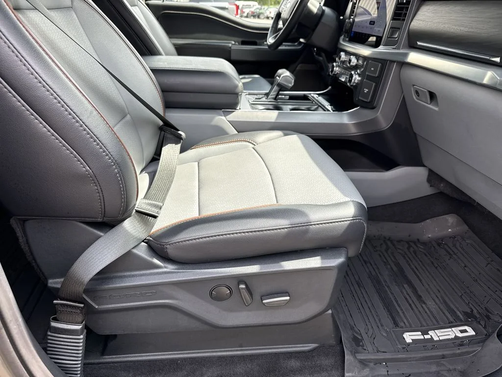 Used 2025 Gray Ford Lariat image 13