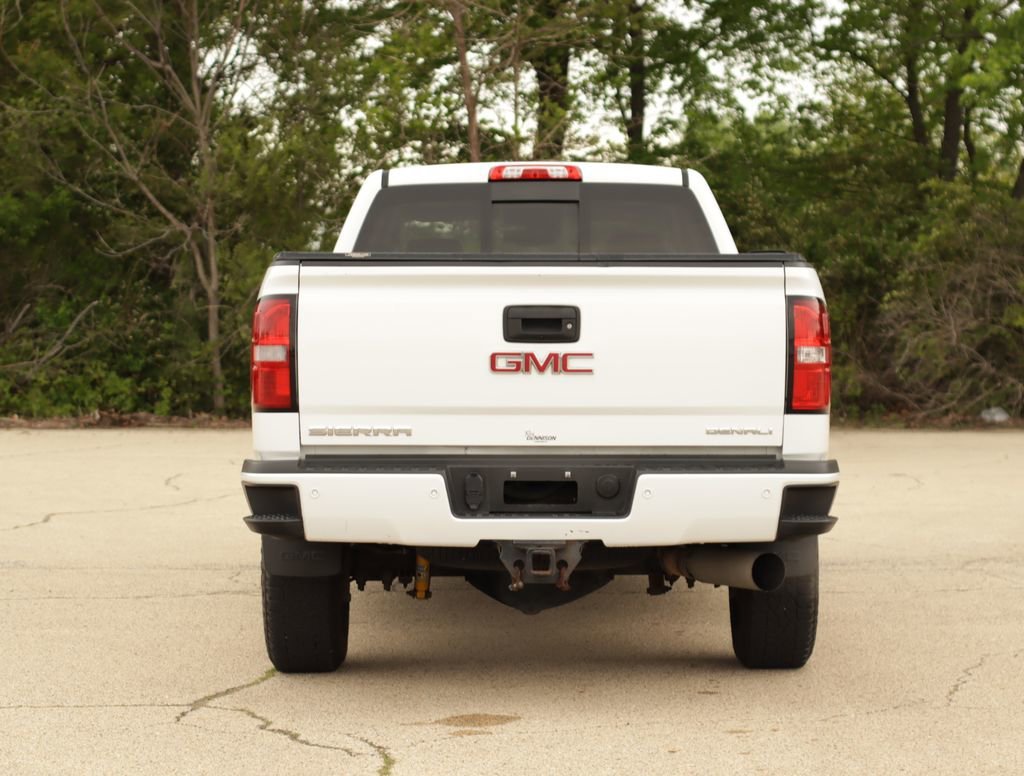 Used 2019 SUMMIT WHITE GMC Denali image 6