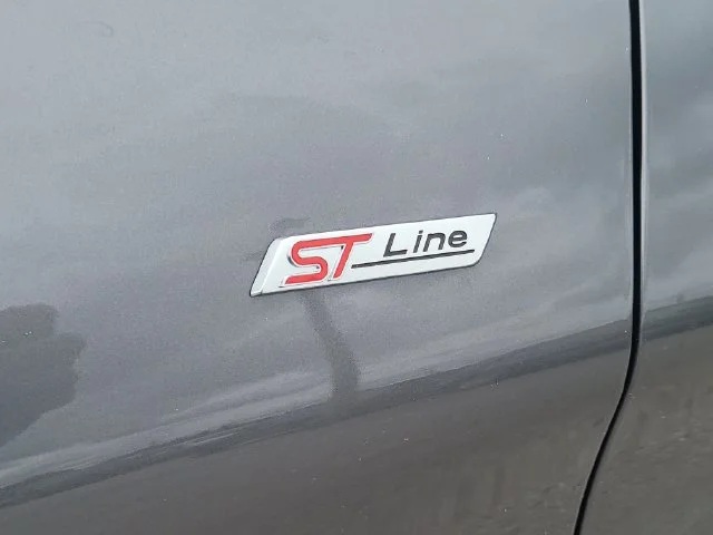 New 2027 Gray Metallic Ford ST-Line image 9