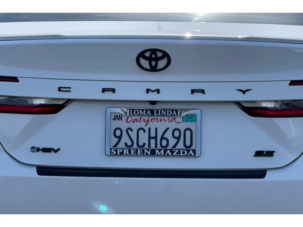 Used 2025 Ice Cap Toyota SE image 47