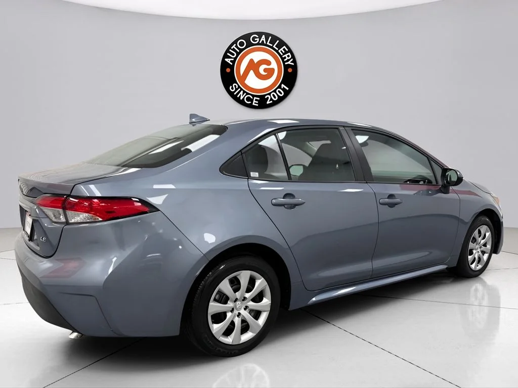 Used 2024  Toyota LE image 7