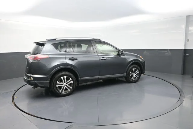 Used 2016 Gray Toyota LE image 21