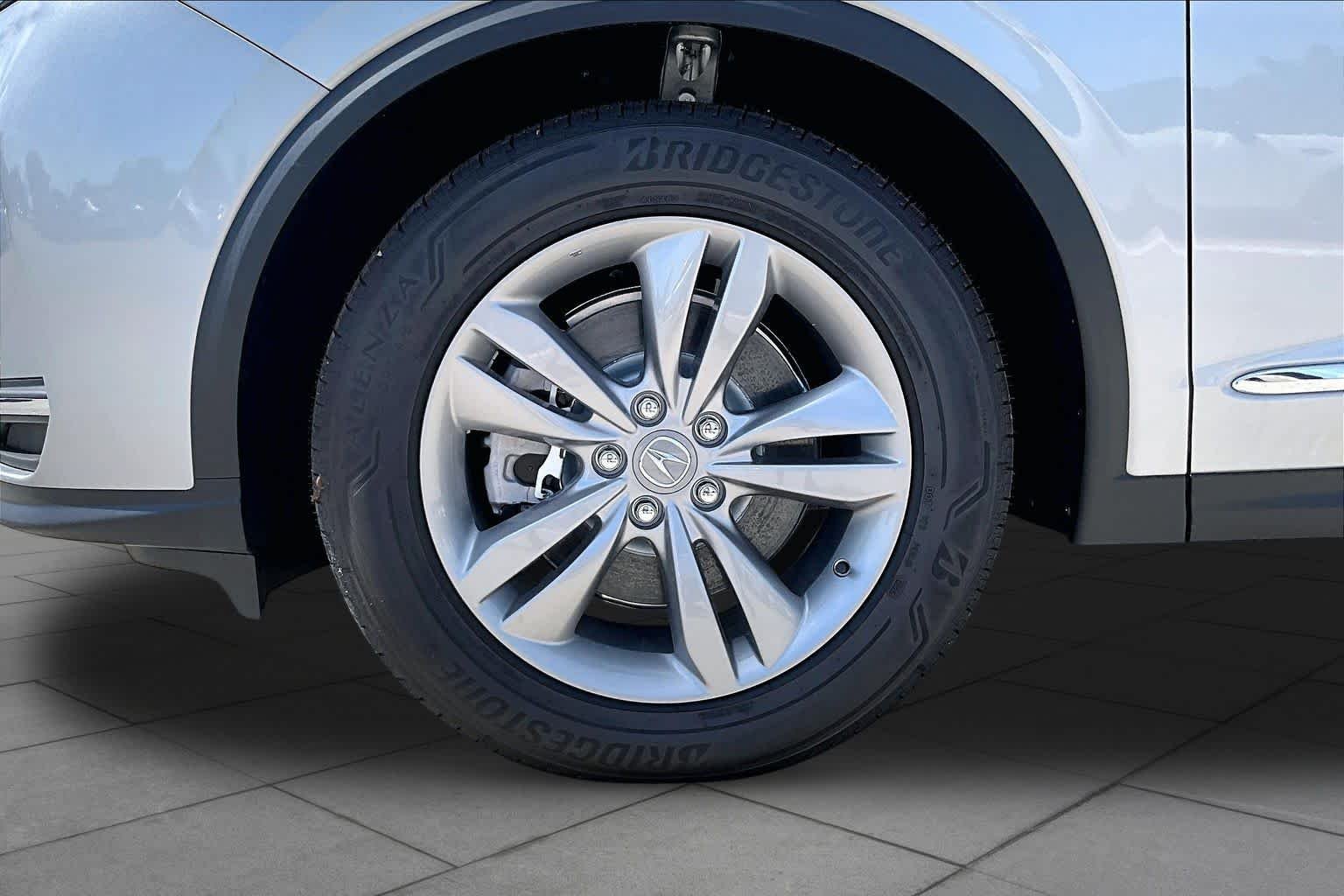 New 2026 Solar Silver Metallic Acura  image 11