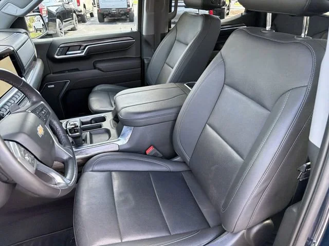 Used 2023 Northsky Blue Metallic Chevrolet LTZ image 18
