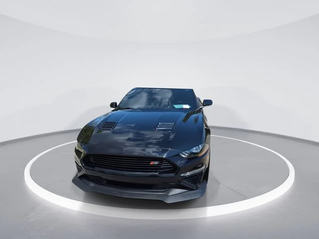 Used 2021 Black Ford GT Premium image 3