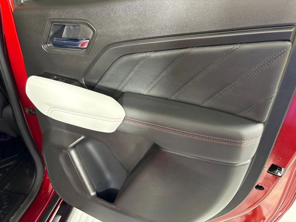Used 2025 Red GMC AT4X image 20