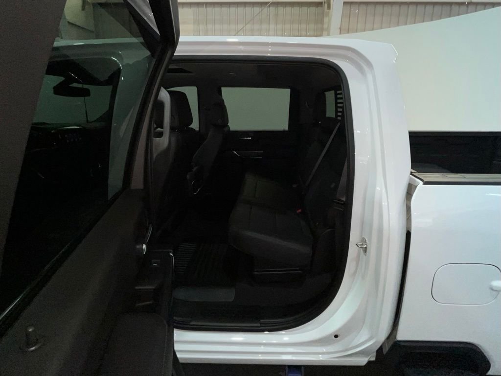 Used 2020 White Chevrolet LTZ image 16