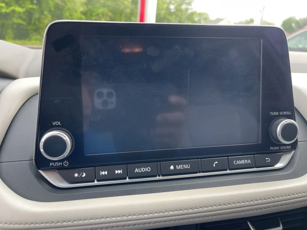 Certified Used 2023 White Nissan SV image 14