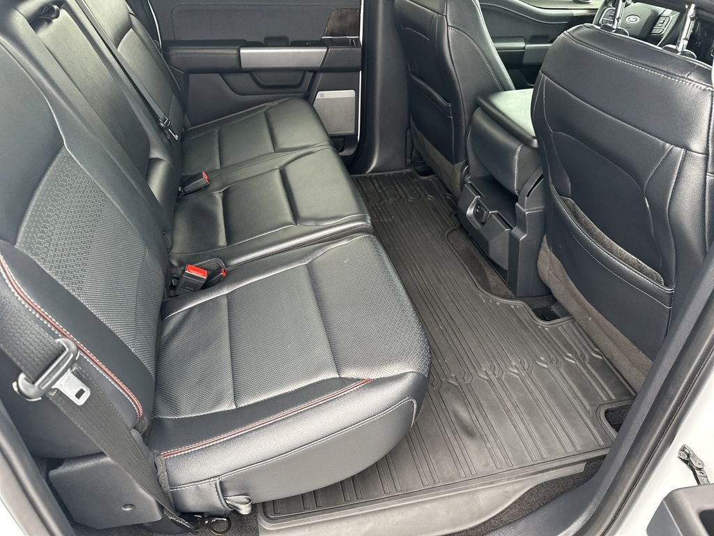 Used 2022 White Ford Lariat image 33