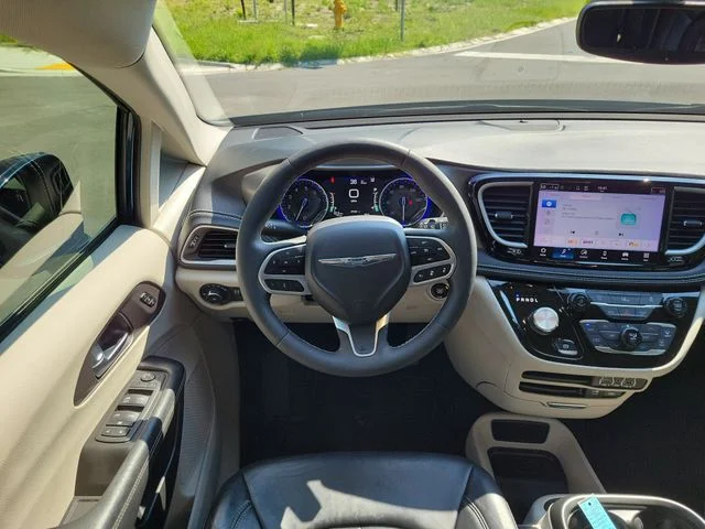 Used 2022 Blue Chrysler Touring L image 13