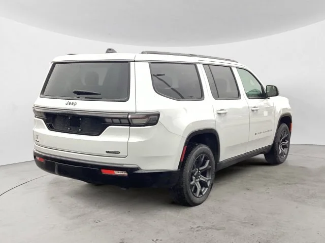 New 2027 Ghost Jeep LIMITED ALTITUDE 4X4 image 5
