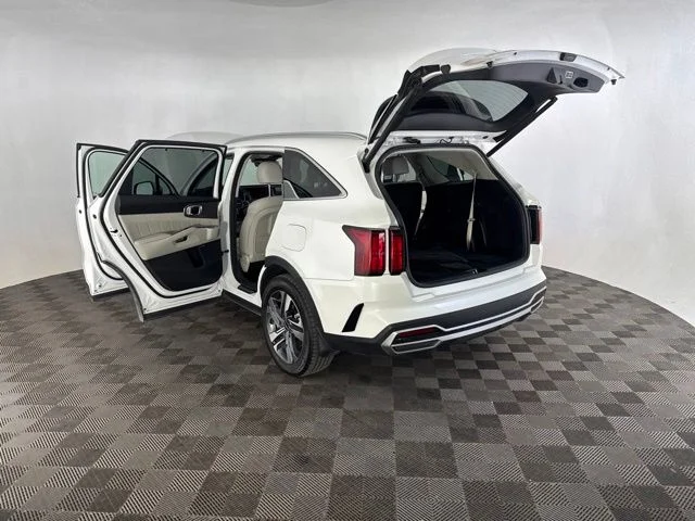 Used 2023 White Kia SX Prestige image 18