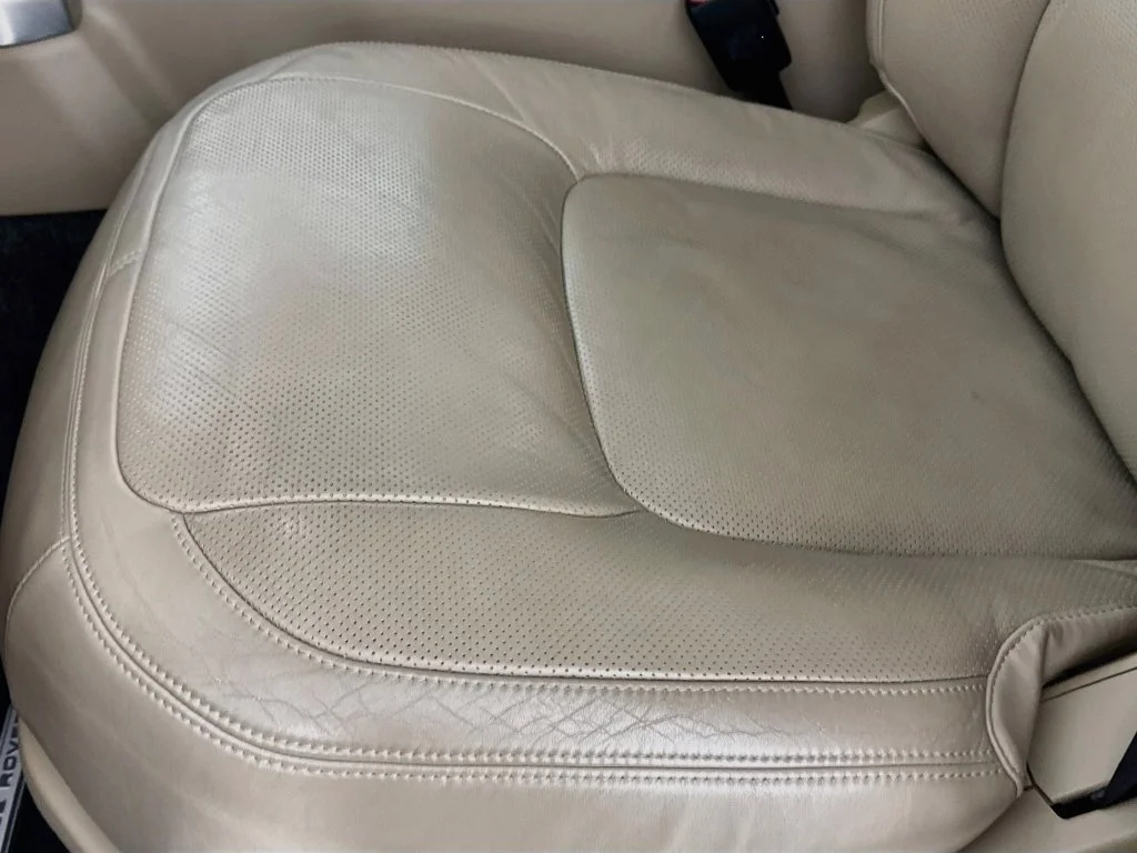 Used 2018 Gray Land Rover HSE image 18
