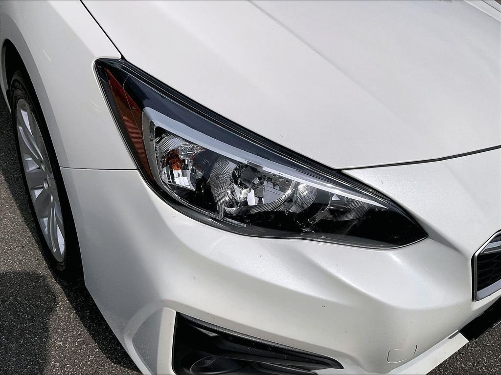 Used 2019 White Subaru 2.0i image 29
