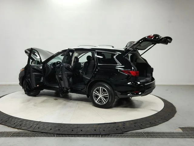 Used 2020 Black INFINITI LUXE image 14