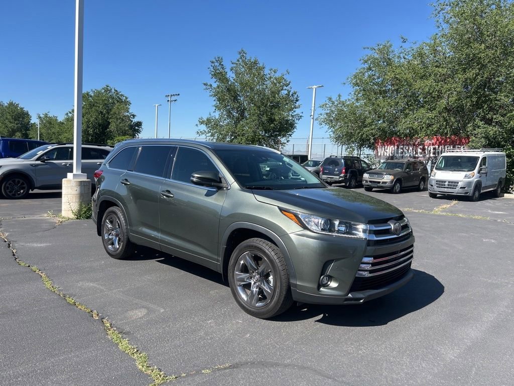 2019 Toyota Highlander Limited Platinum 4x4 V6's photo