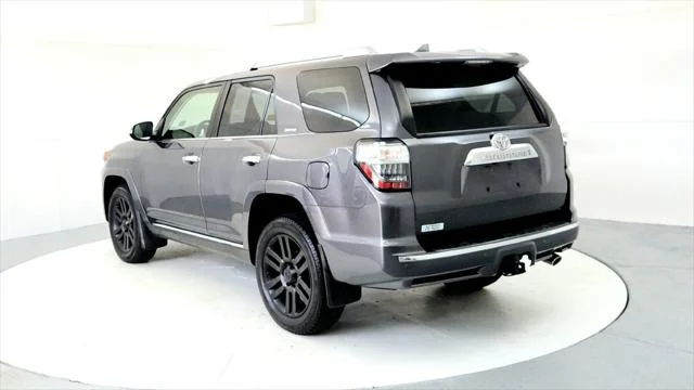 Certified Used 2022 MAGNETIC GRAY MET. Toyota  image 7
