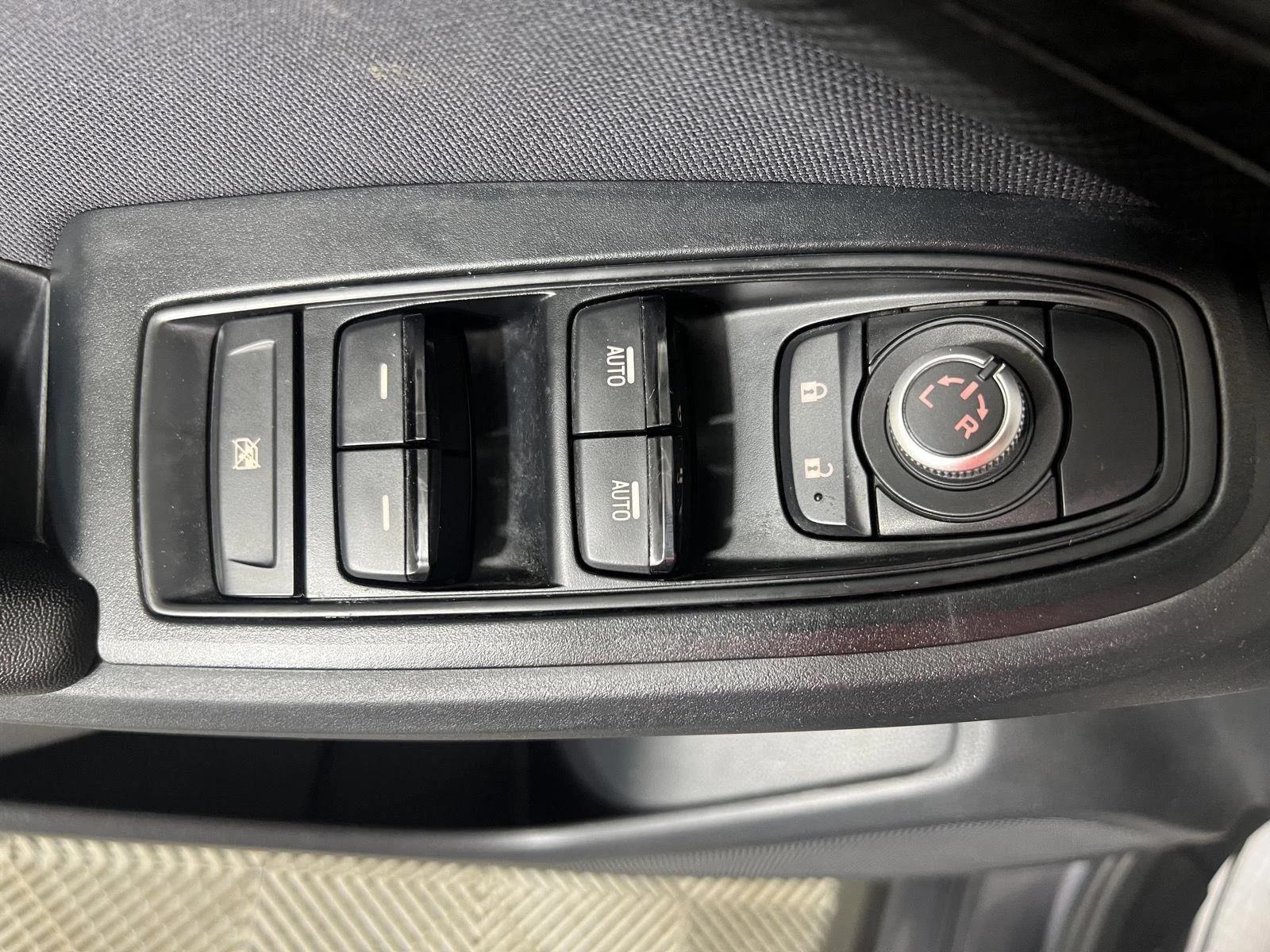 Used 2020 Magnetite Gray Metallic Subaru Premium image 12