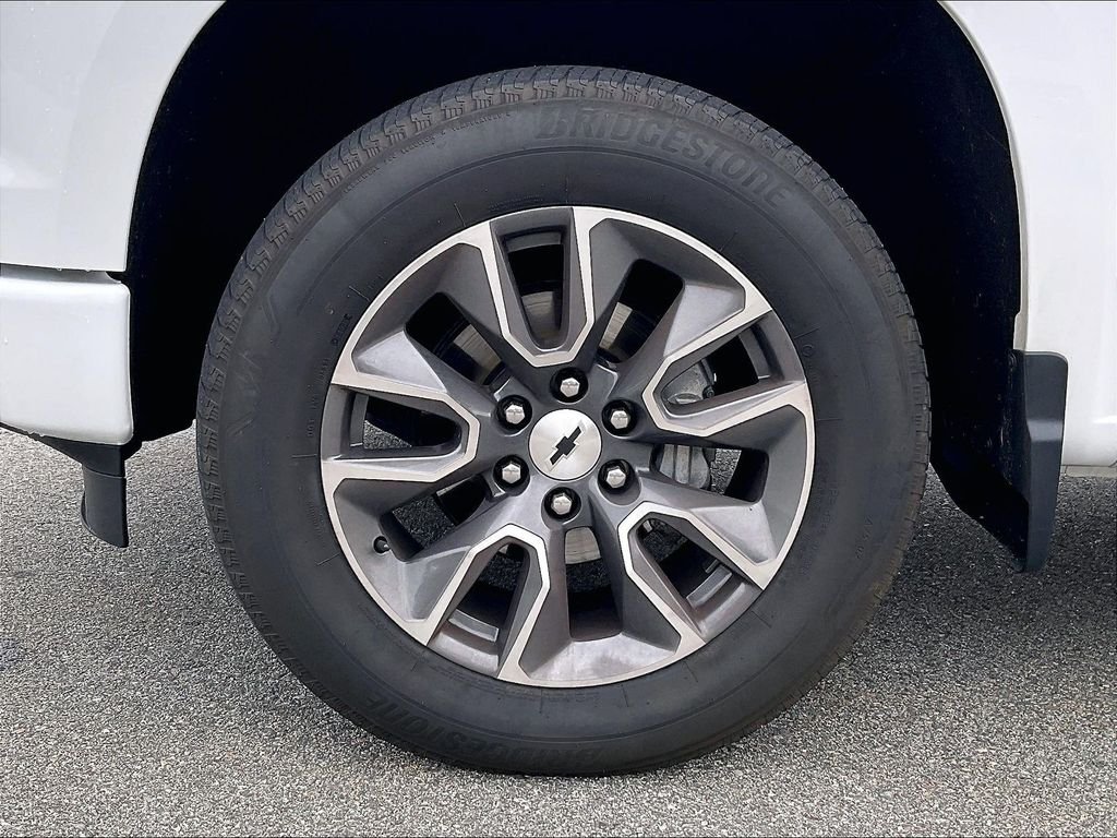Used 2023 White Chevrolet RST image 7