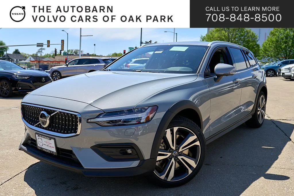 2026 Volvo V60 Cross Country B5 Plus AWD's photo