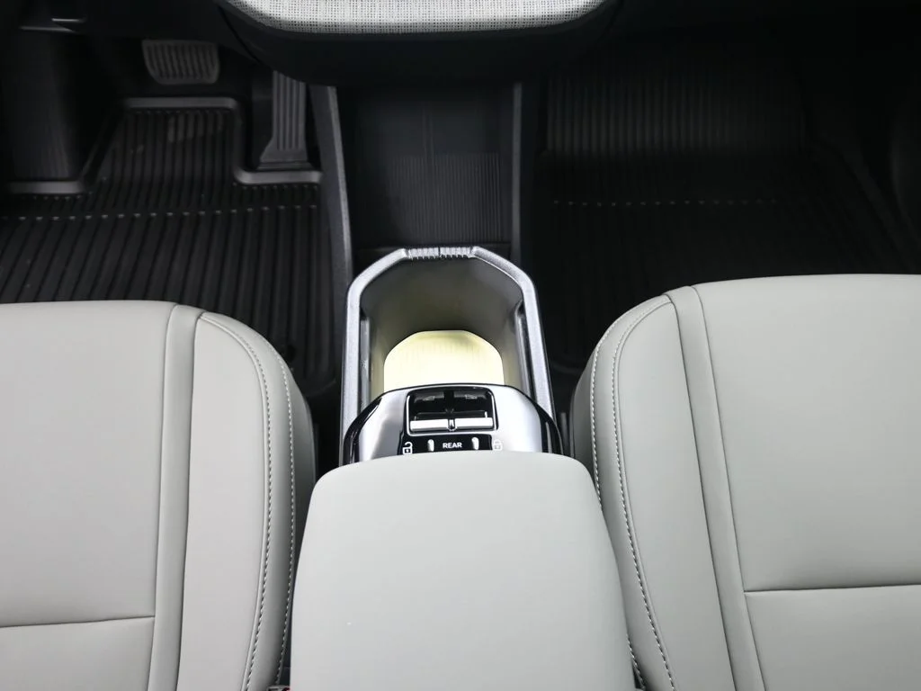 New 2026 Vapour Grey Volvo Twin Motor Performance Plus image 23