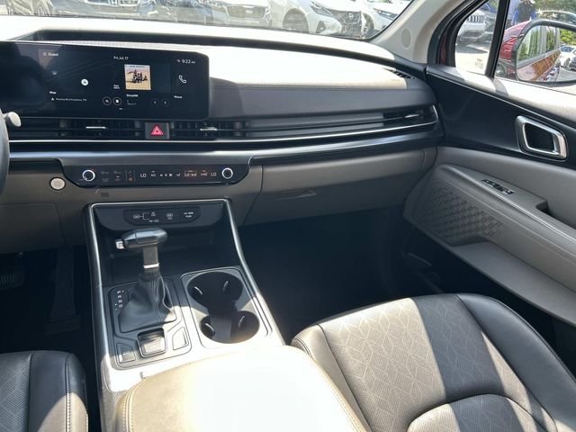 Used 2025 Red Kia LXS image 17