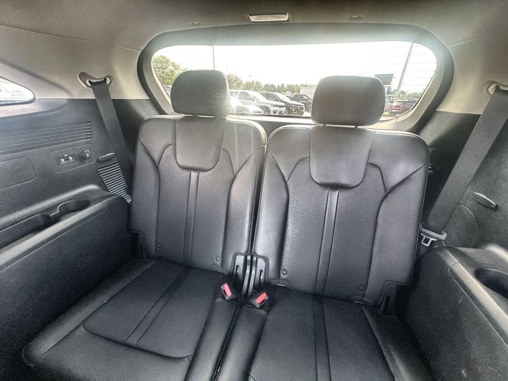 Used 2022 Red Kia X-Line EX image 21