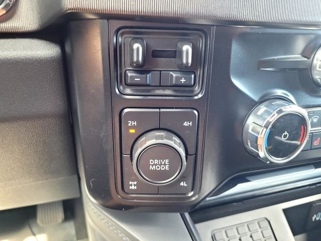 Used 2026  Ford Platinum image 19