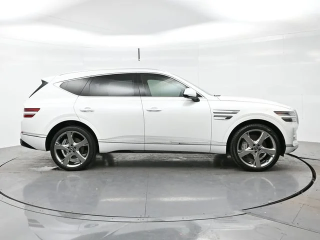 Used 2023 Uyuni White Genesis 4DR AWD 2.5 image 8