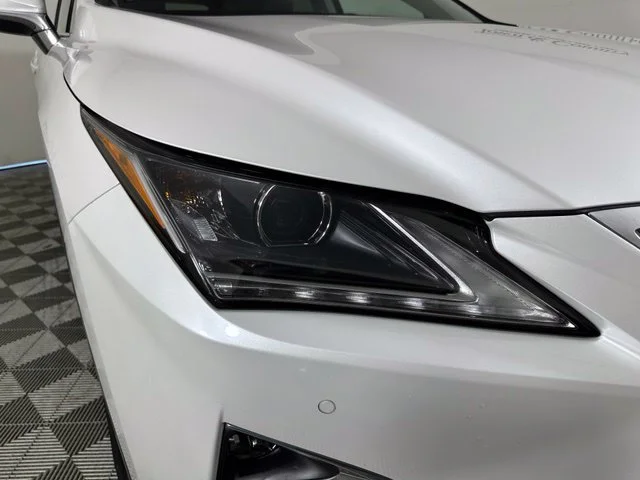 Used 2017 White Lexus 350 image 4