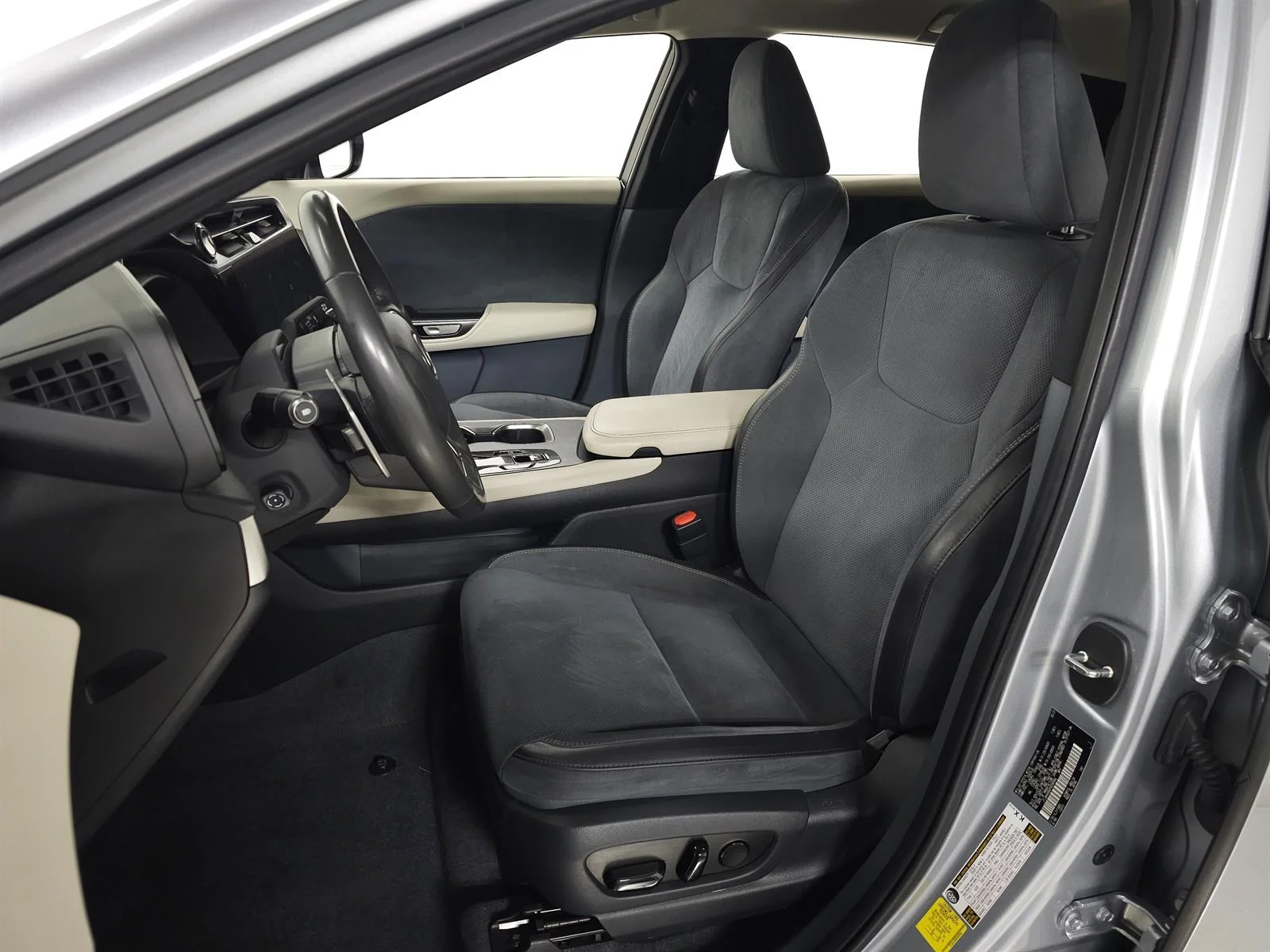 Certified Used 2023 Iridium Lexus LUXURY image 15
