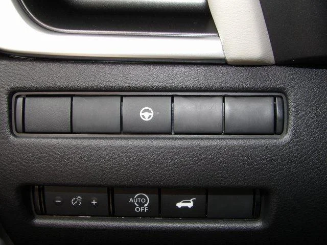 2025 Nissan Rogue SV - Photo 26