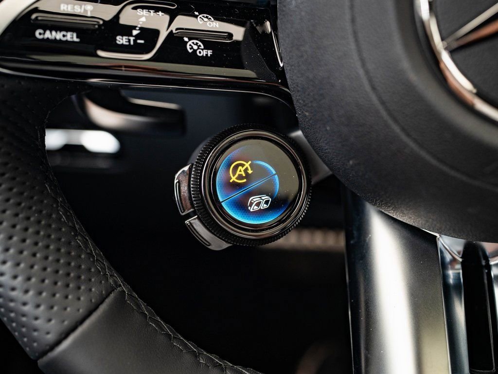 New 2026 MANUFAKTUR Alpine Grey Mercedes-Benz GLC 43 AMG® image 30