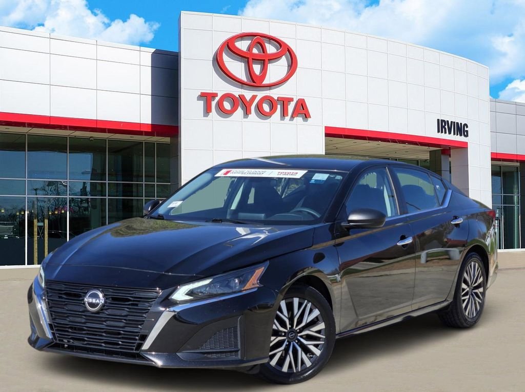 2024 Nissan Altima SV