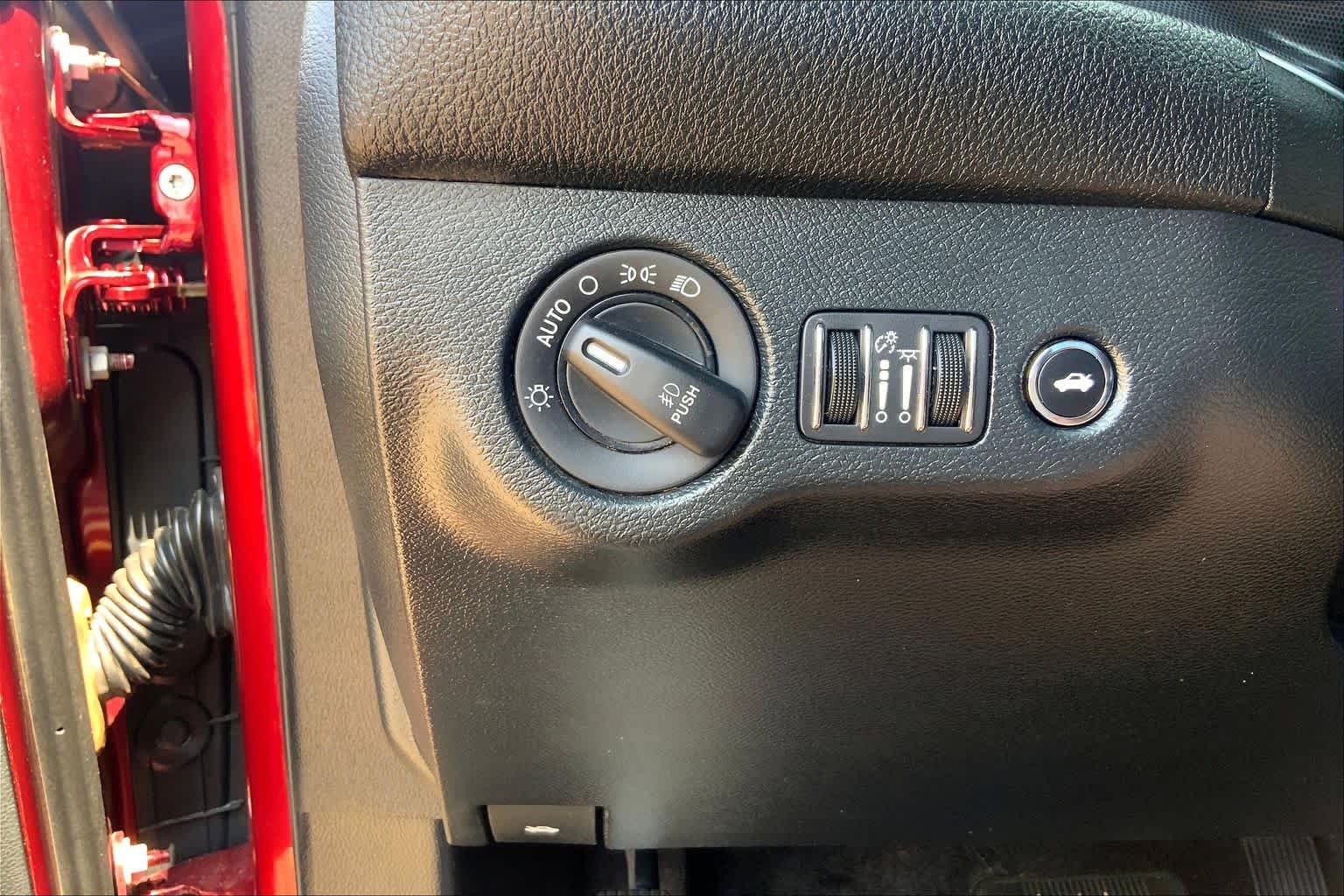 Used 2018 Octane Red Pearlcoat Dodge R/T Scat Pack image 36