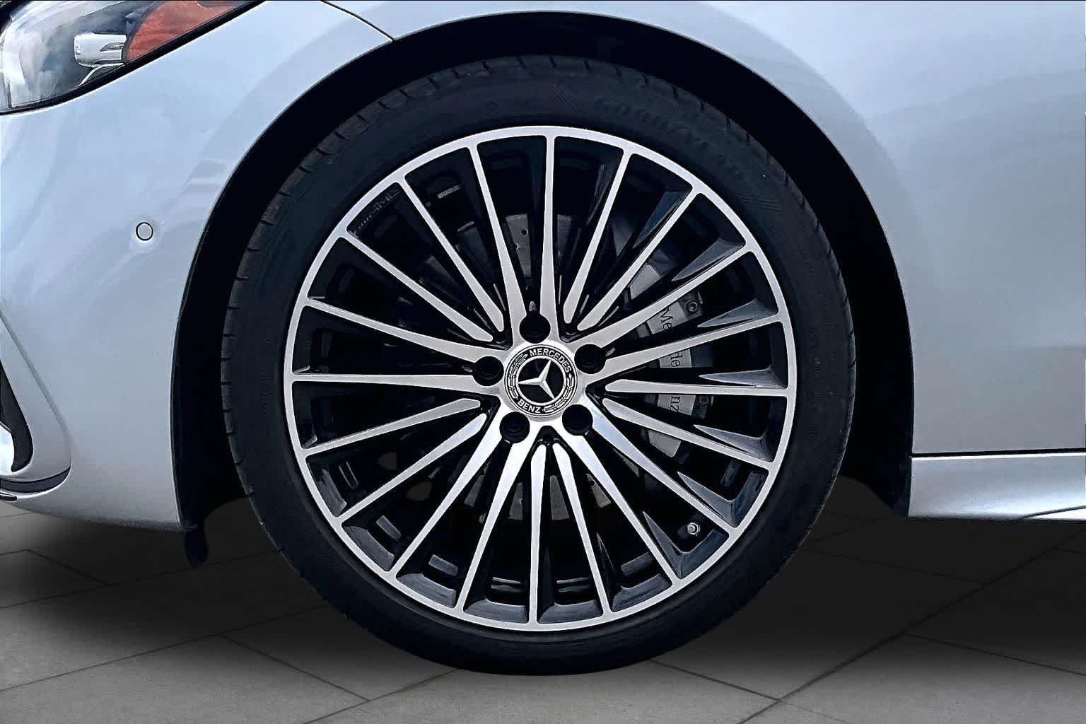 Used 2023 Cirrus Silver Metallic Mercedes-Benz C 300 image 11