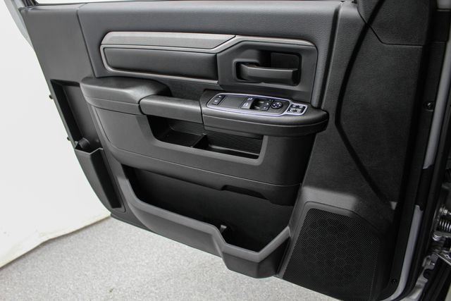 Used 2024 Billet Silver Metallic Clearcoat Ram Tradesman image 21