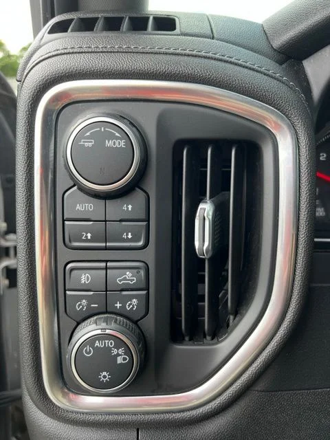Used 2020 Silver Chevrolet LT Trail Boss image 16