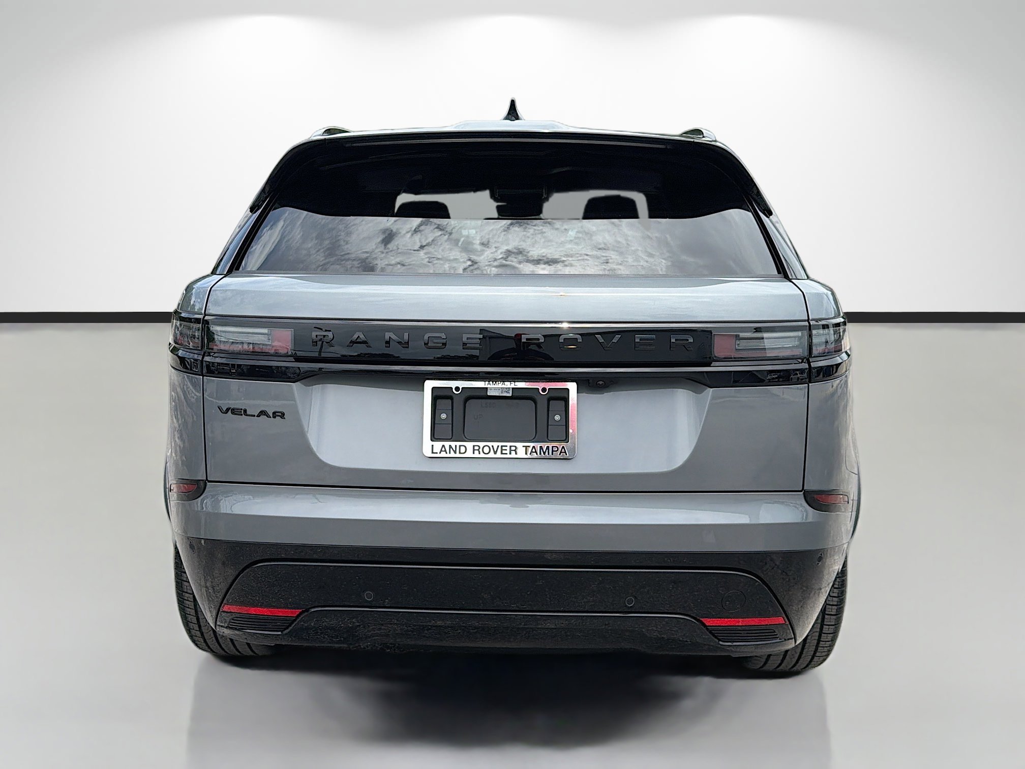 New 2026 Zadar Grey Land Rover Belgravia Edition image 4