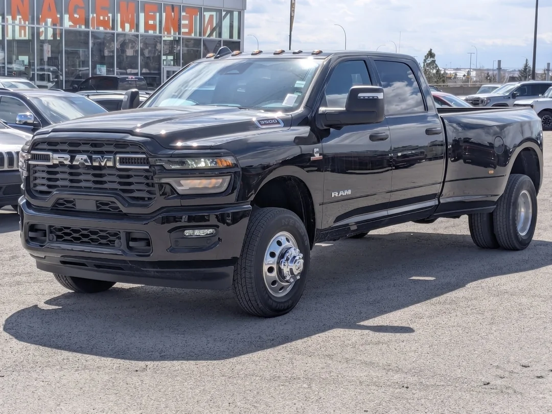 New 2026 Black RAM Big Horn - - 6.7L Cummins HO  - Lvl 2 Plus Grp  - Max Tow Pkg  - DRW & More! image 4