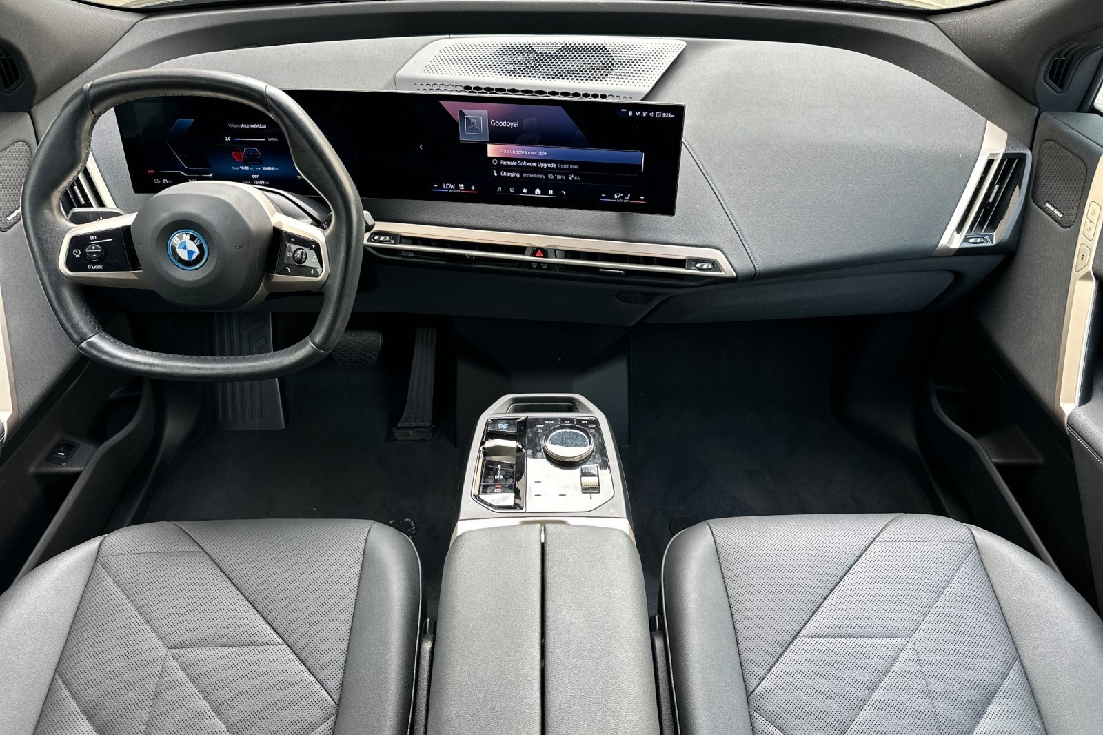 Certified Used 2024 Black Sapphire Metallic BMW xDrive50 image 12