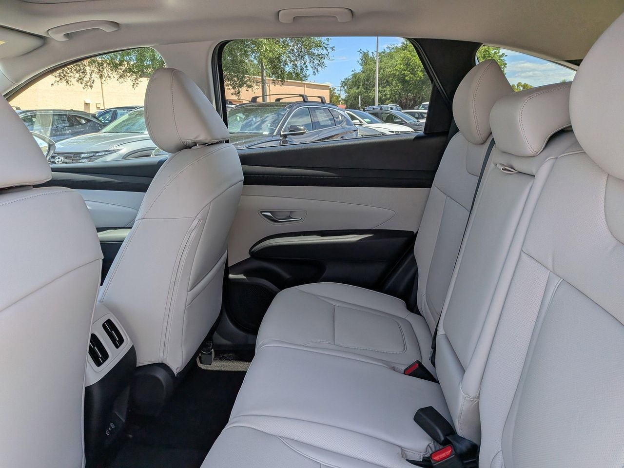 New 2026 Ecotronic Gray Hyundai SEL Premium FWD image 13
