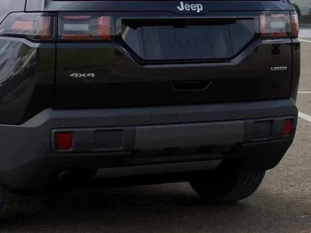 New 2026 Diamond Black Crystal Pearl-Coat Exterior Paint Jeep Laredo image 13
