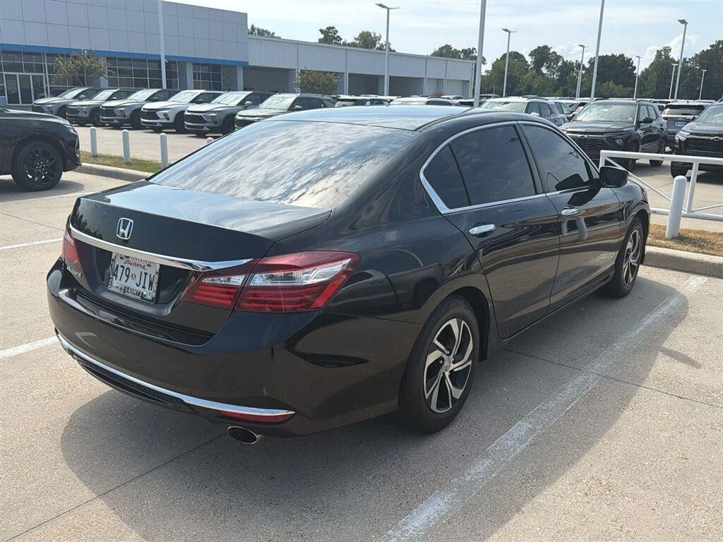 Used 2017 BLACK Honda  image 3