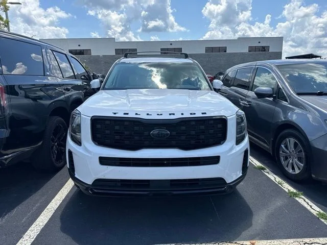 Used 2021 White Kia EX image 6