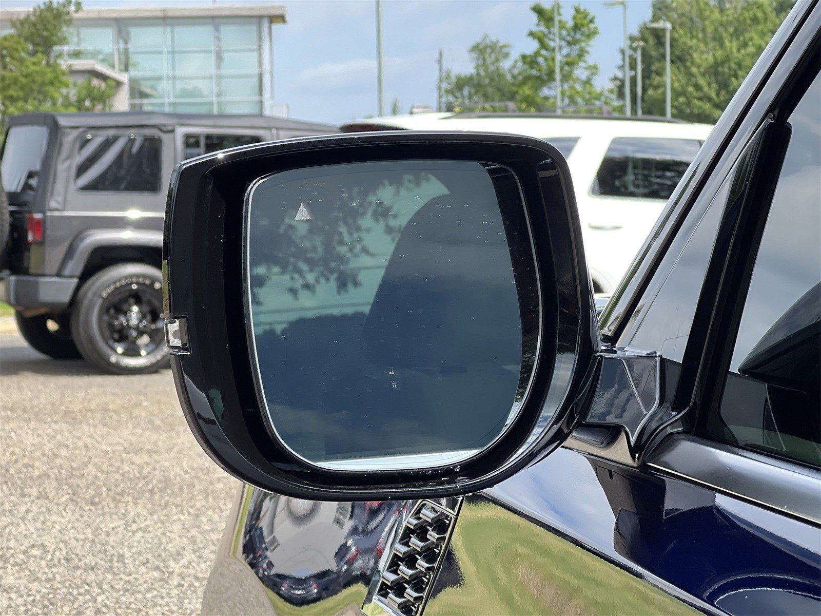 2025 Nissan Armada Platinum Reserve - Photo 32