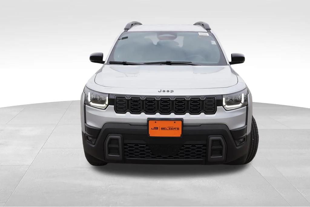 New 2026 Silver Zynith Clear-Coat Exterior Paint Jeep Limited image 8