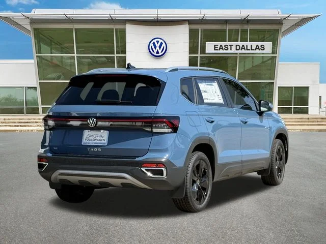New 2026 Blue Volkswagen 1.5T SE image 3