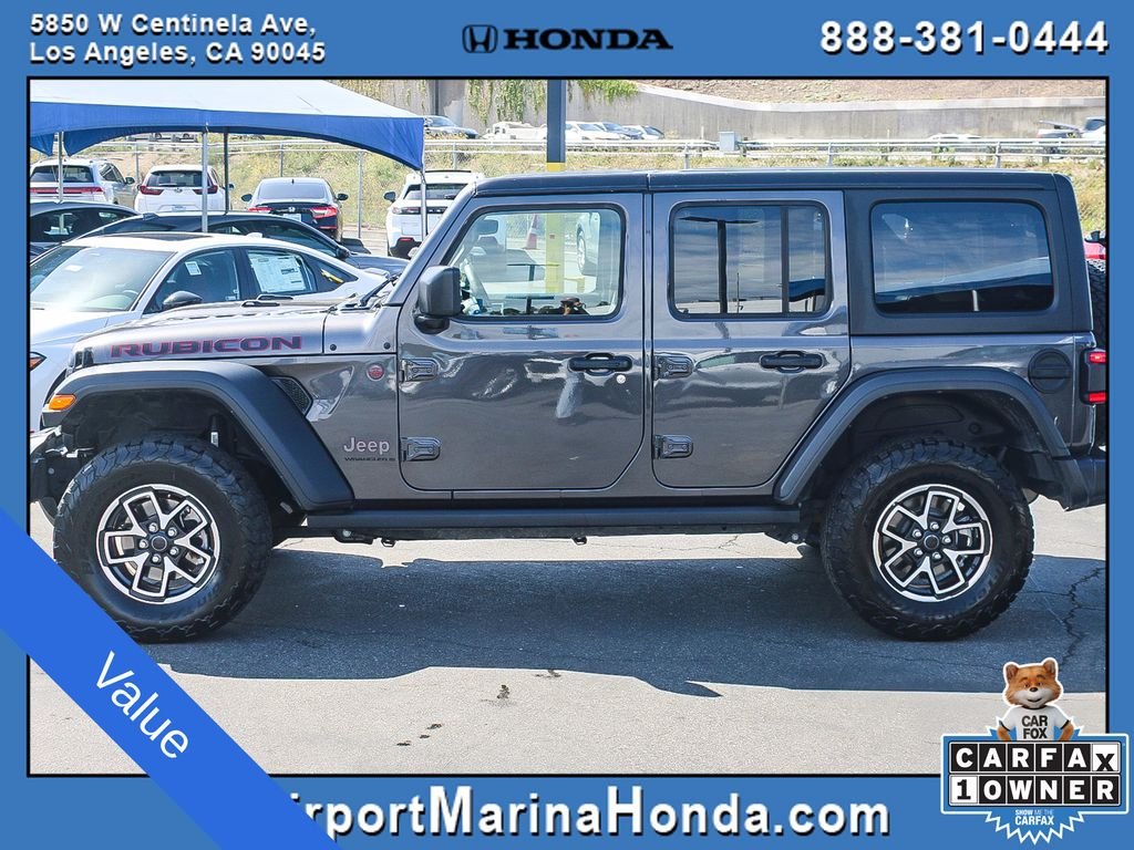 Used 2025 Crystal Metallic Jeep Rubicon image 30