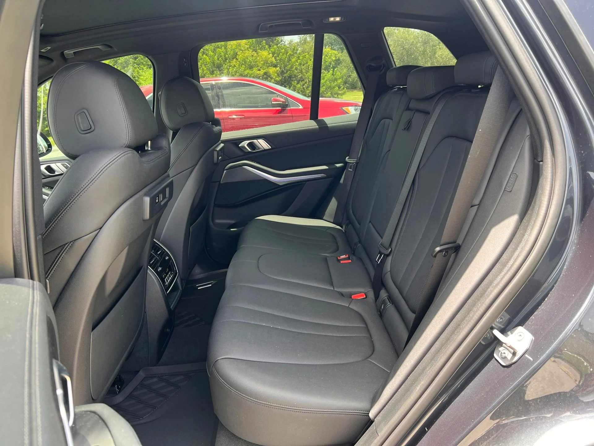 Certified Used 2022 Gray BMW sDrive40i image 6